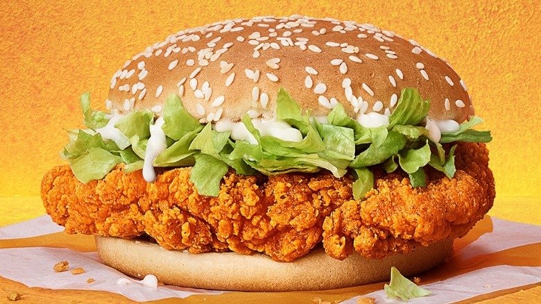 Bí quyết chăm sóc và huấn luyện gà tre đá bồ 999 trạng 1100g hiệu quả