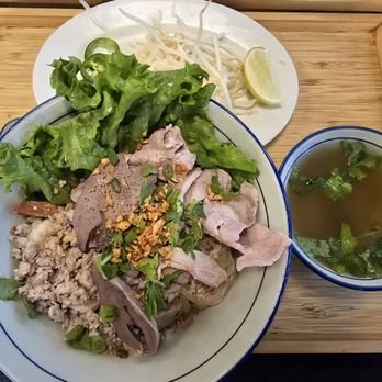 Kỹ thuật lựa chọn và cho gà chiến ăn chuẩn xác